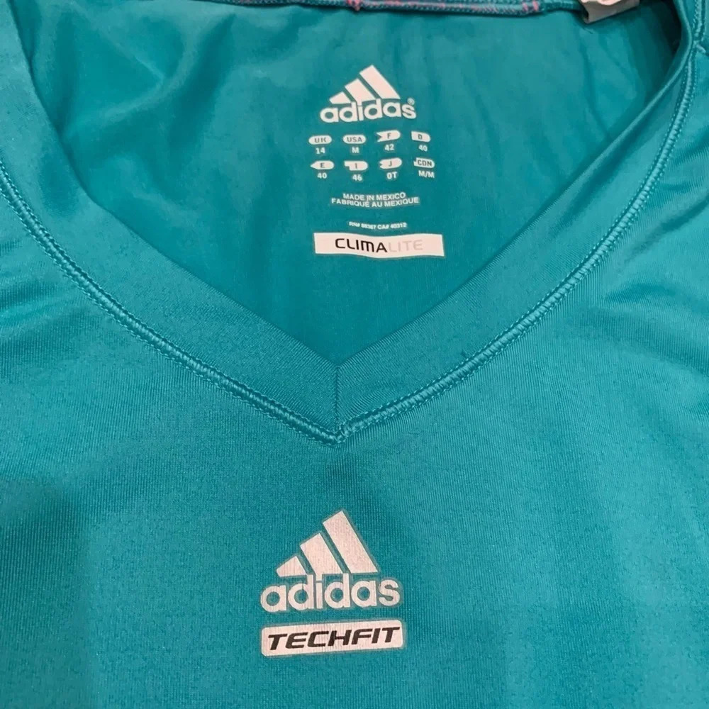 Adidas ClimaLite Teal Blue Tank size medium - Picture 3 of 3